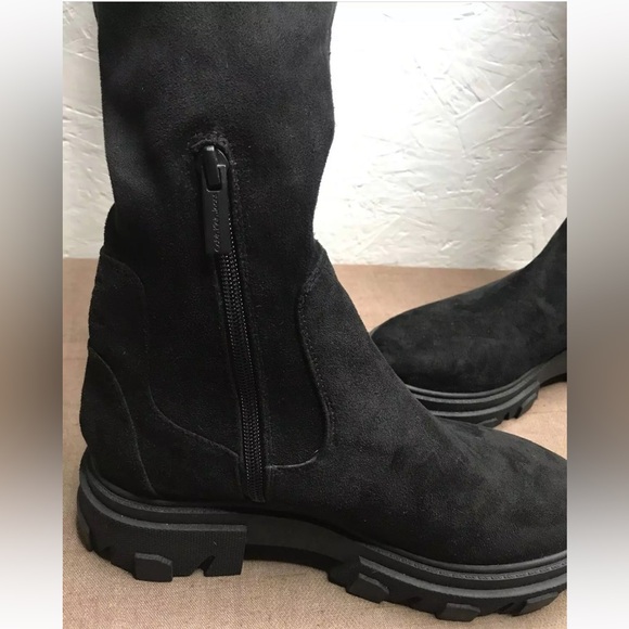 Calvin Klein Women's Over the Knee Stretch Boots Black with Lug Soles Size 7.5M - Picture 3 of 13
